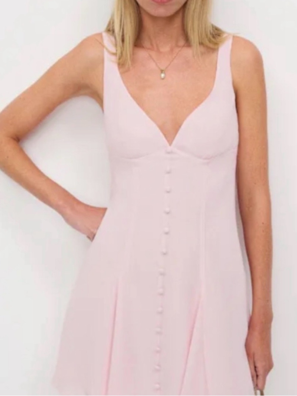 NWT Reformation “ Livia” dress in cherry blossom size 4